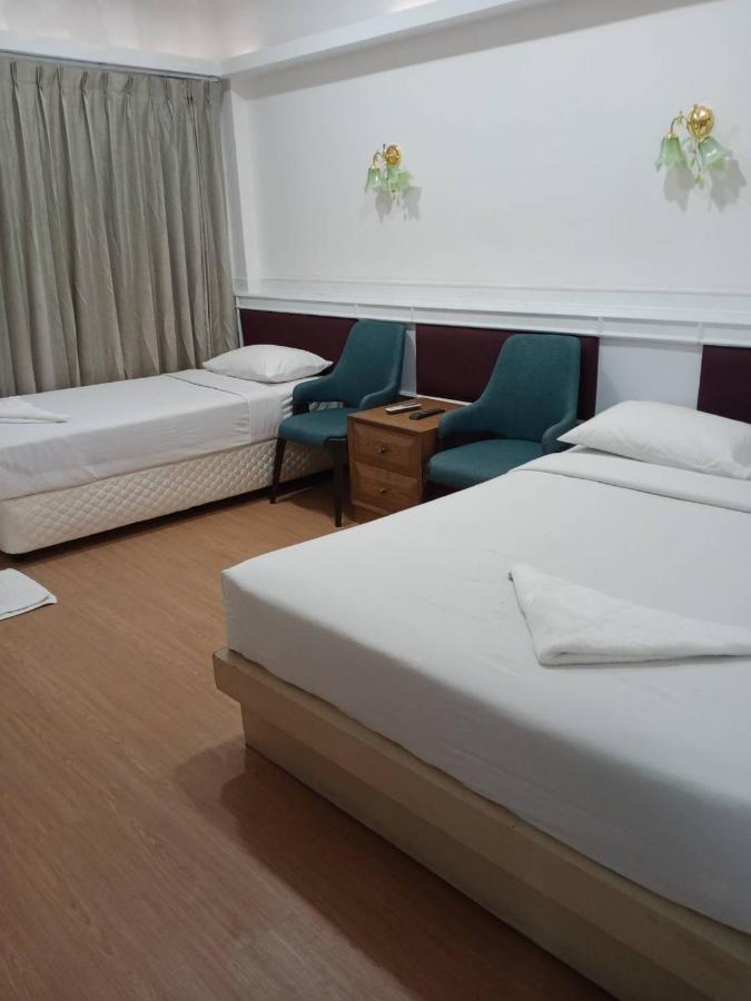 Royal Garden Home Hotel Bangkok Bagian luar foto
