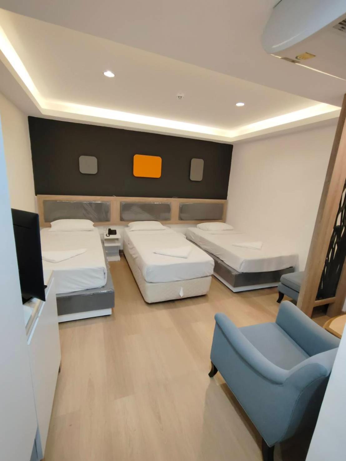 Royal Garden Home Hotel Bangkok Bagian luar foto