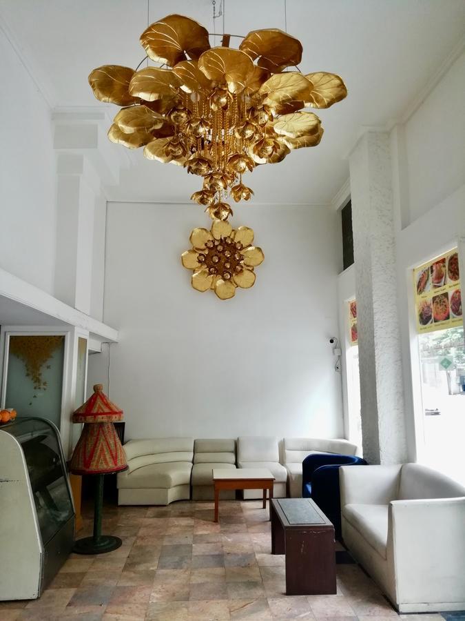 Royal Garden Home Hotel Bangkok Bagian luar foto