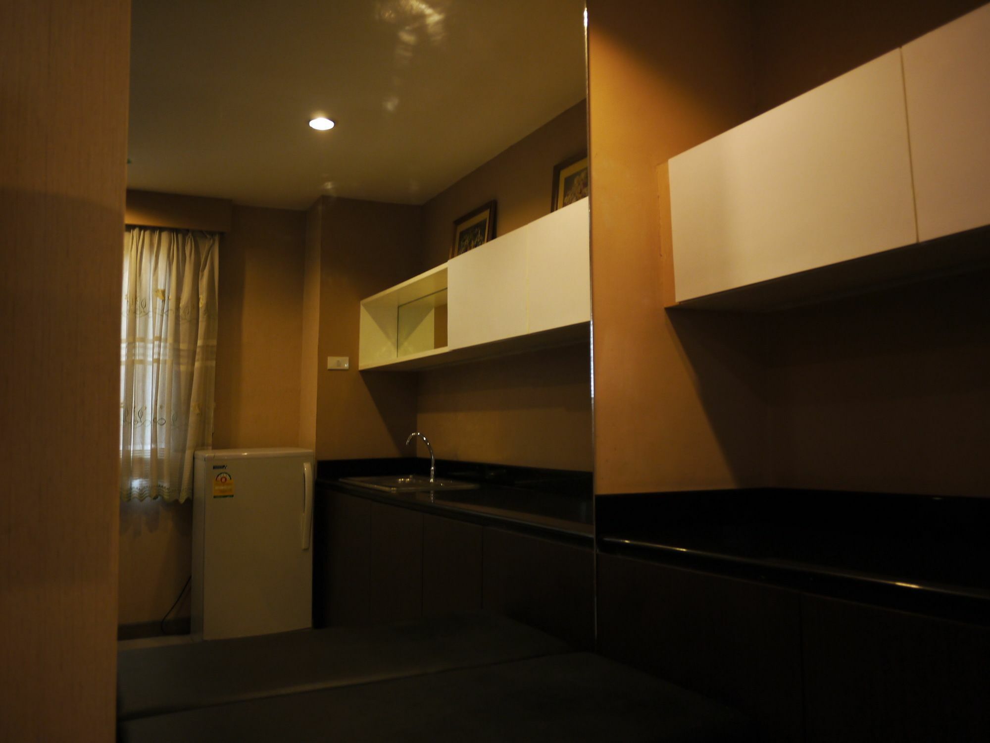 Royal Garden Home Hotel Bangkok Bagian luar foto